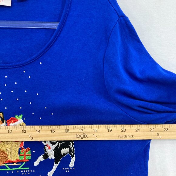 Set of Two Tops Quacker Factory Large Dog Embroidered Festive Holiday - Picture 5 of 11